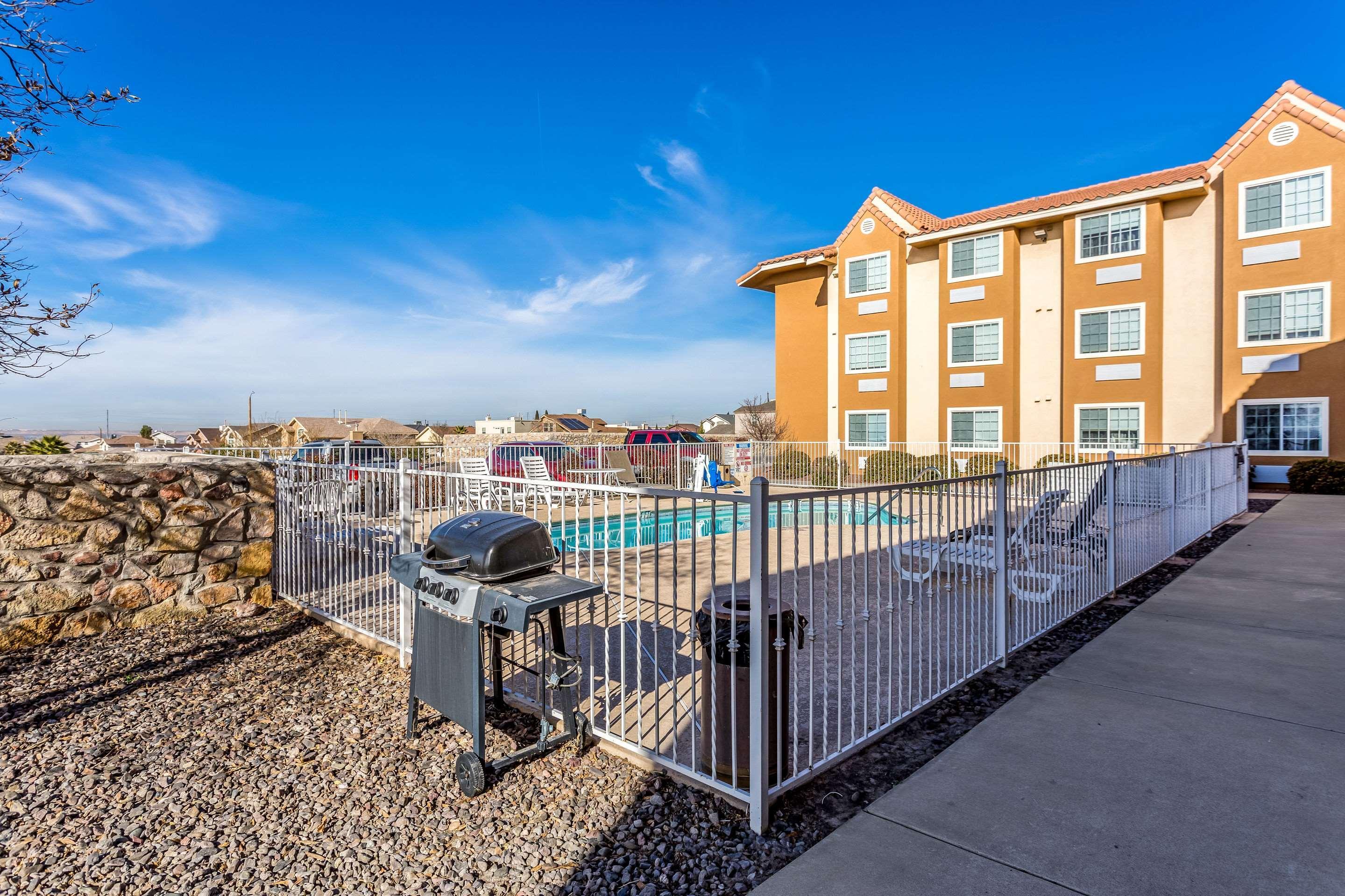 Quality Inn & Suites West El Paso I-10 Ngoại thất bức ảnh