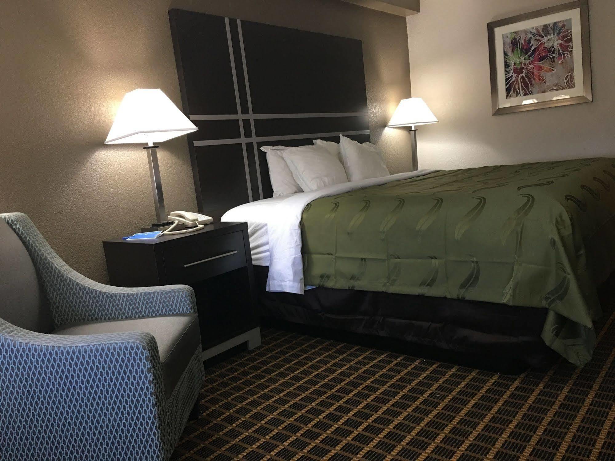 Quality Inn & Suites West El Paso I-10 Ngoại thất bức ảnh