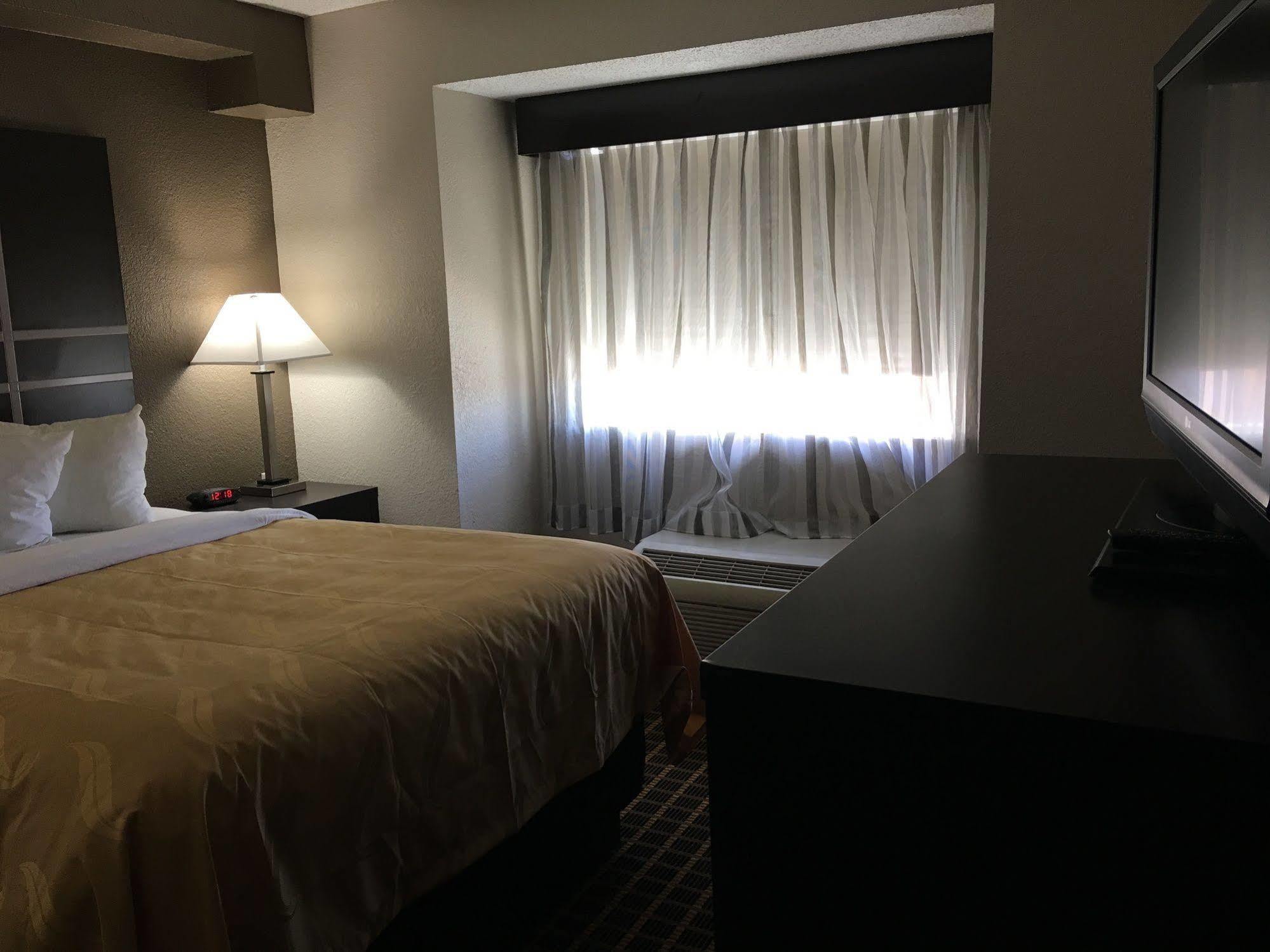 Quality Inn & Suites West El Paso I-10 Ngoại thất bức ảnh